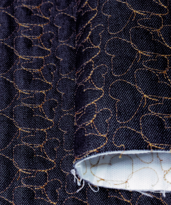 JEANS MATELASSÊ- ESTAMPA: BORBOLETA